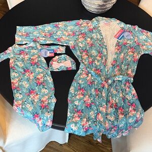 Ruffle Butts Bamboo Floral Matching Set; Layette Gown, cap, and robe